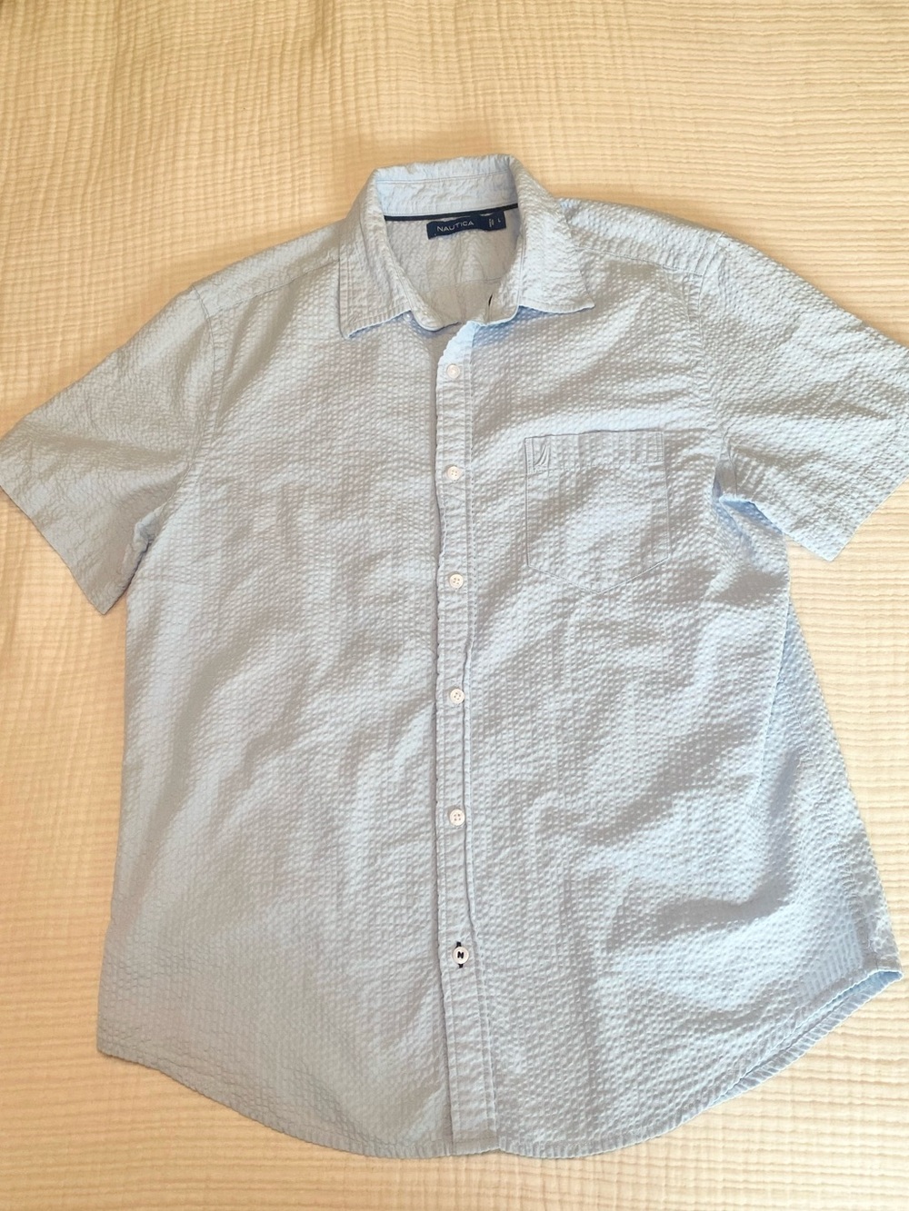 Nautica Men’s Light Blue Textured Short Sleeve Button Down Shirt